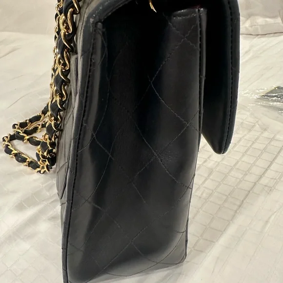 Chanel Black Quilted Leather Bag - Picture 5 of 12